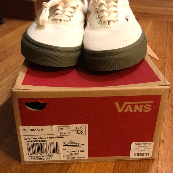 Vans - Picture 4 of 4
